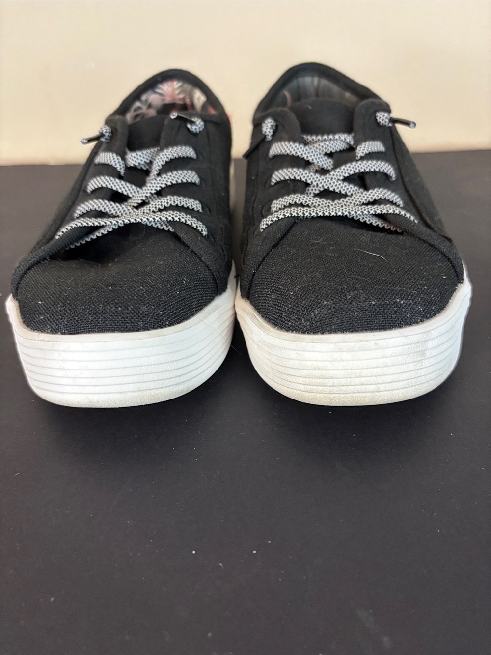 Hey Dude Cody Craft Black and Tan Canvas Slip-on Shoes Size 6 - Picture 2 of 15